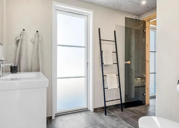 Semesterbostad Stunning In With Sauna Jerup